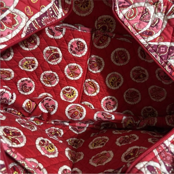 Retired Vera Bradley Rosie Posey Large Weekender. - Picture 2 of 4